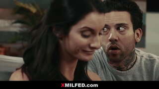 Isteri dan Cabul Detektif - XMILFED.com