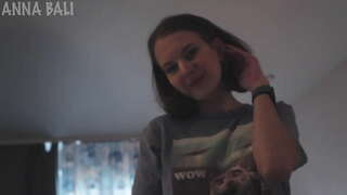 Jeg liker å ta av meg trusa når min stebror ser