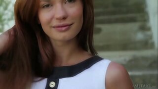 Nydelig Europeisk ungdoms Carolizi tull, utendørs